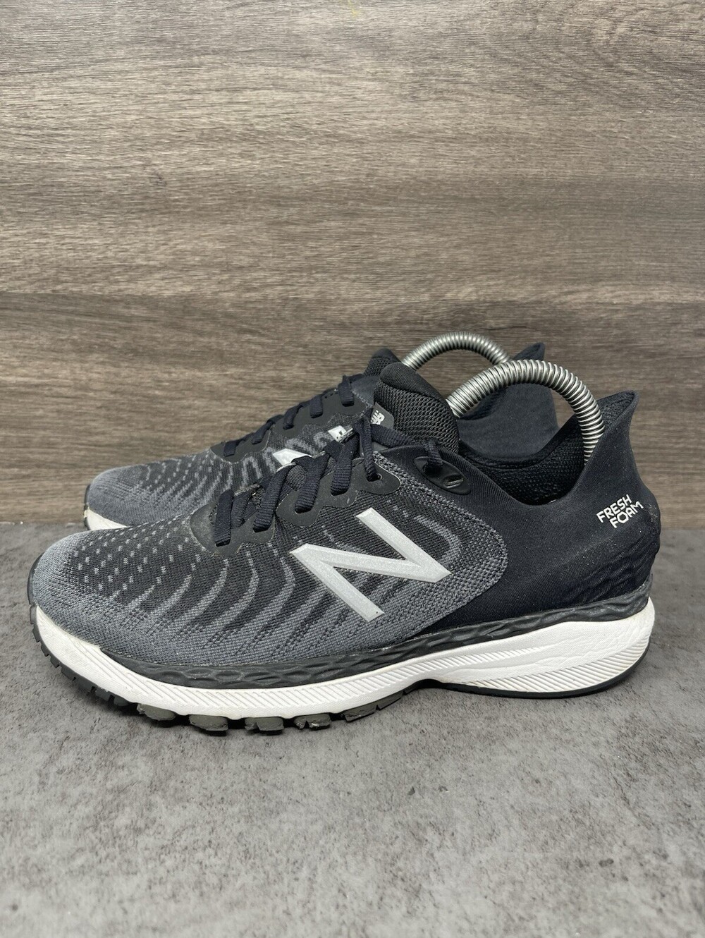 New Balance Fresh Foam 860v11 Womens Size 7.5 Black Gray Stability Running Shoes